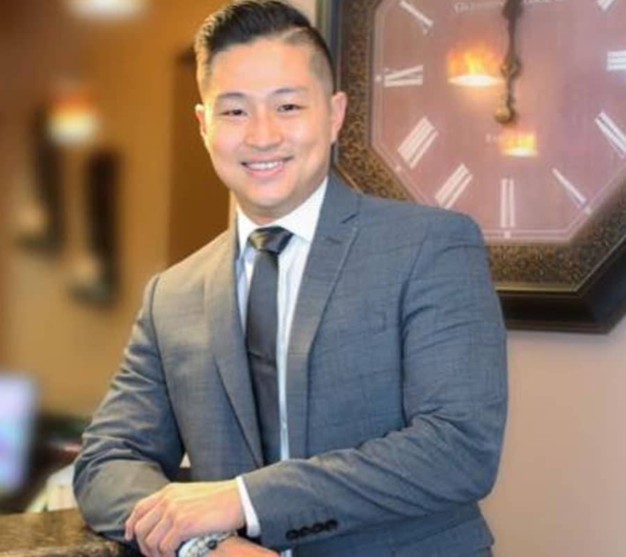 Dr Ryan Ho Dentis in Austin
